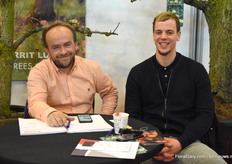 Gerrit Luiten of Old Fruit Tries in conversation with Ruben Wouters. Ruben recently started his own company, namely Olivia Exclusive Tries.